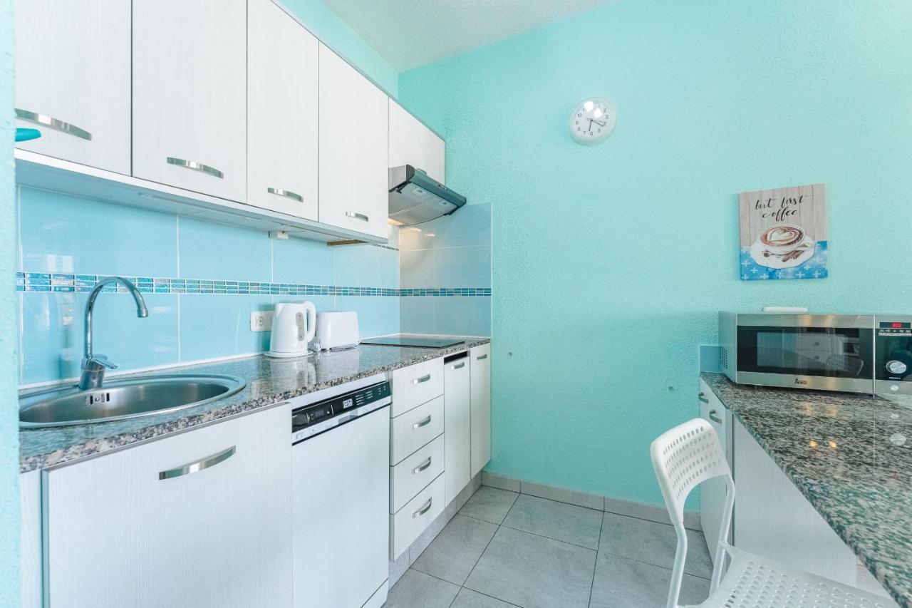 South Paradise Адехе Екстериор снимка